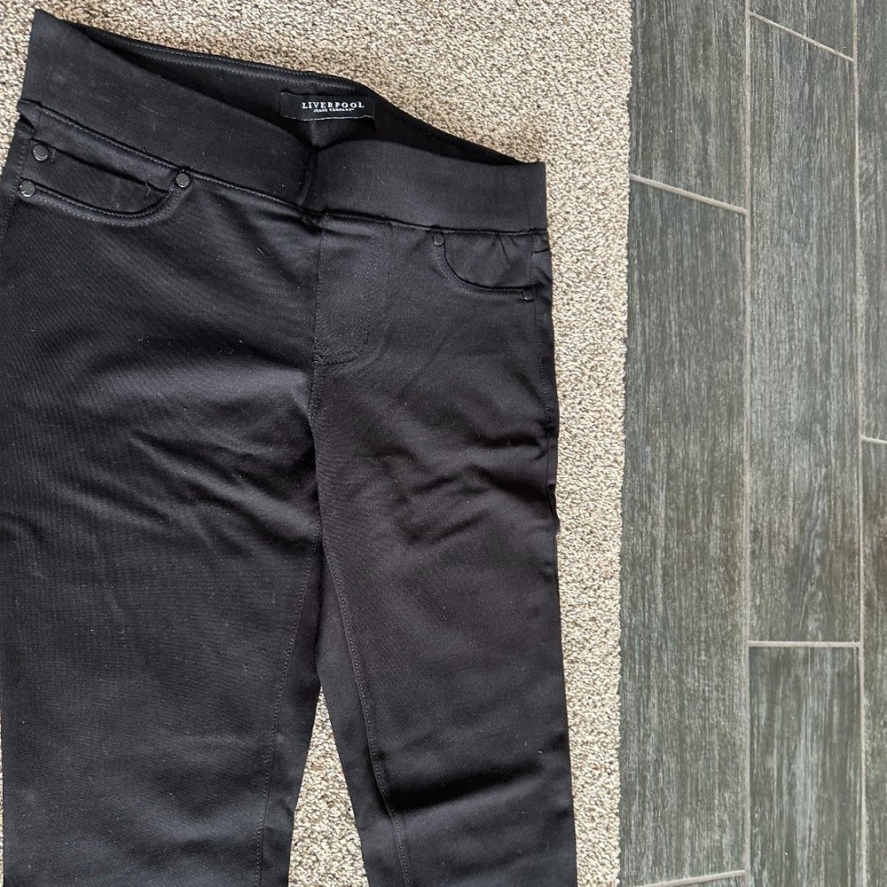 Black Liverpool leggings